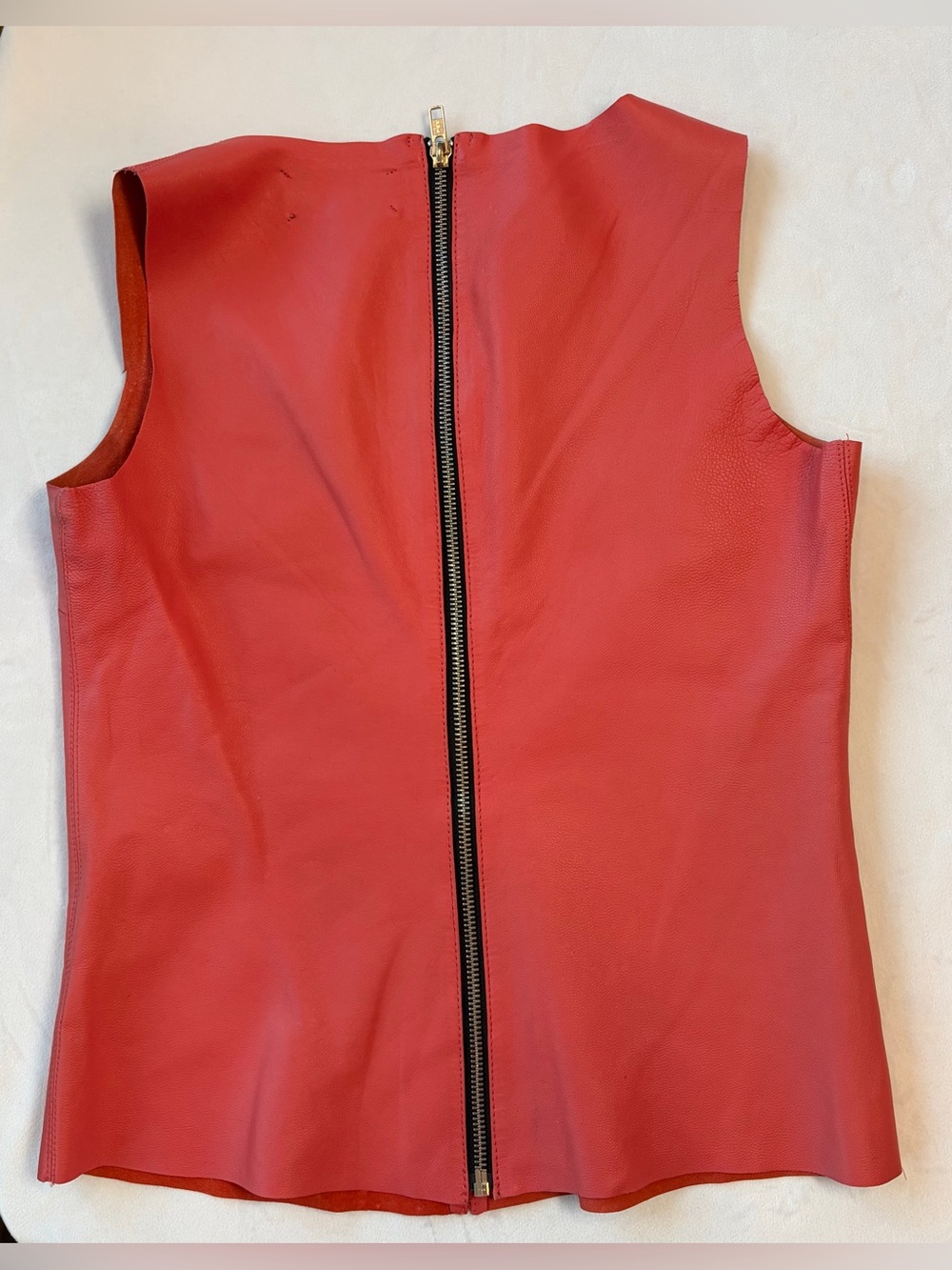 PJK Patterson J. Kincaid Lambskin Leather Raw hem notch top, zip, coral, XS, GUC - Picture 3 of 14